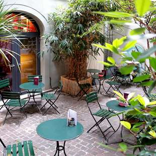 Innenhof Café 1842